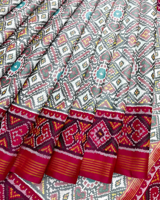 Red & White Manekchowk Patola Saree