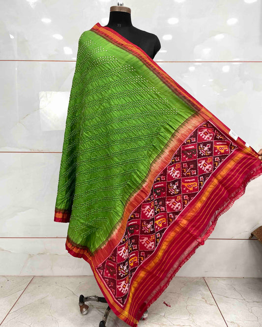 Red & Green with Narikunj Pallu Bandhani Patola Duaptta