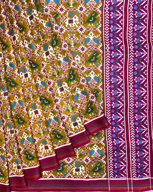 Pink & Golden Narikunj Desing Patola Saree