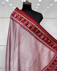 Maroon & Light Onion Plain Double Ikat Patola Dupatta