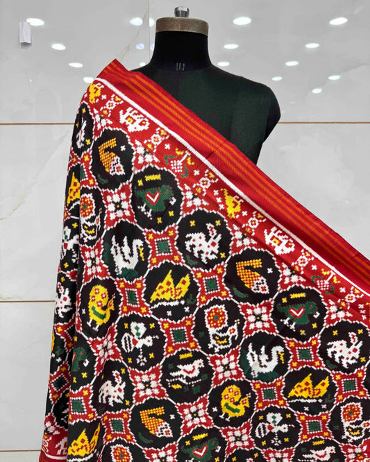 Red & Black Small Circle Narikunj Double Ikat Patola Dupatta